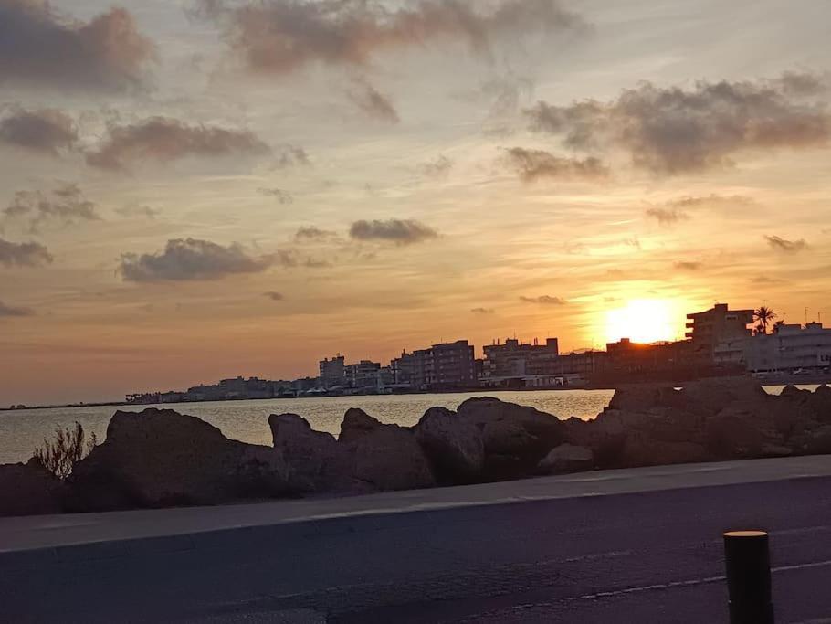Al Lado De Barcos Y Gran Playa. Apartment Santa Pola Ngoại thất bức ảnh